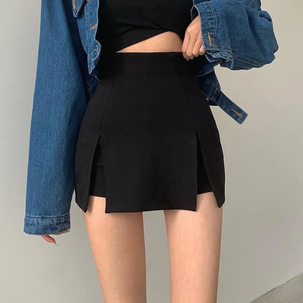 Women's black skirt